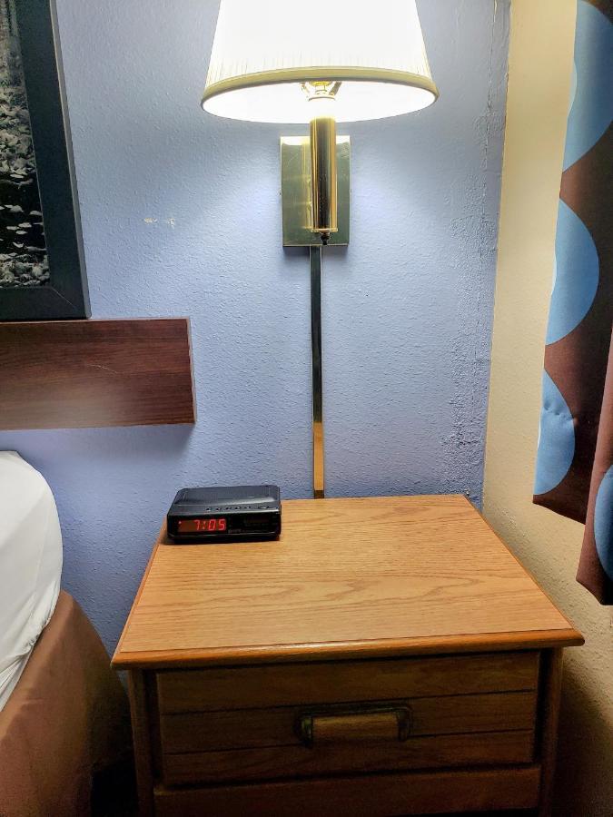 Hotel Super 8 By Wyndham Chariton Extérieur photo
